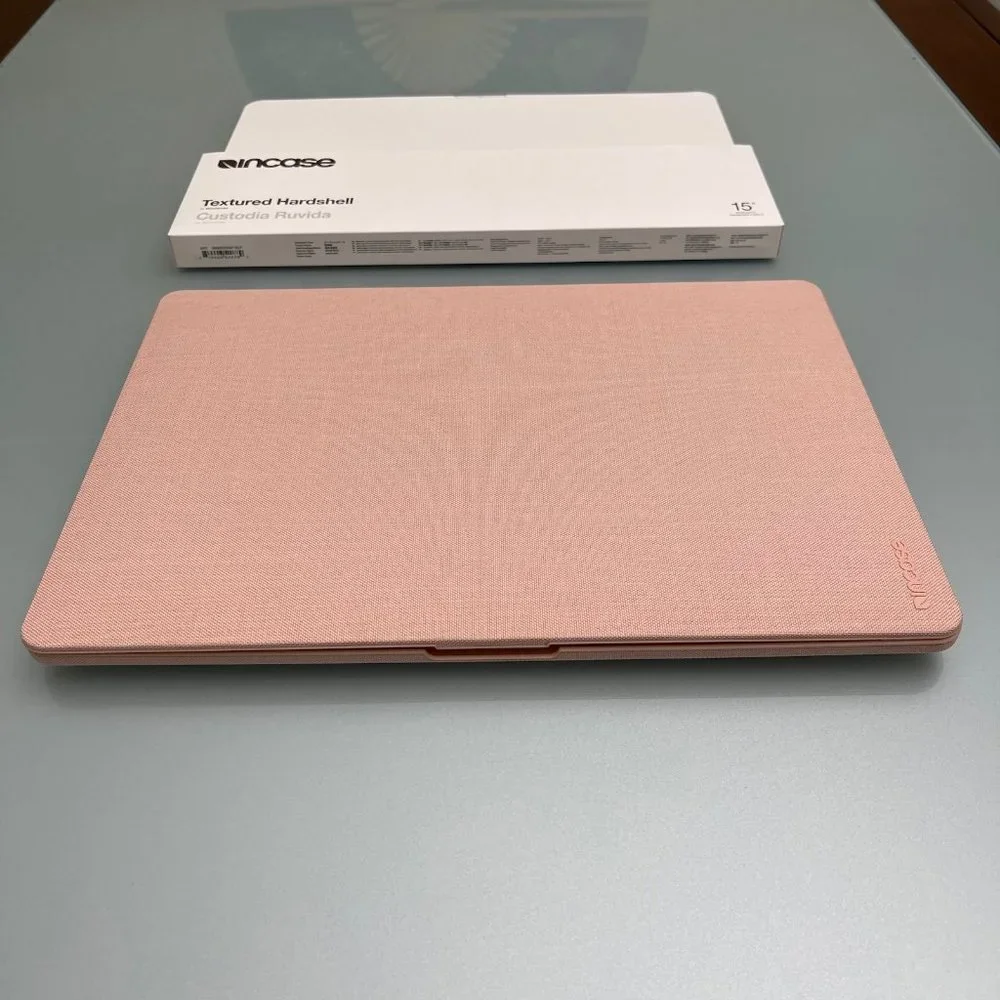 Incase Textured Hardshell For Macbook Pro 15